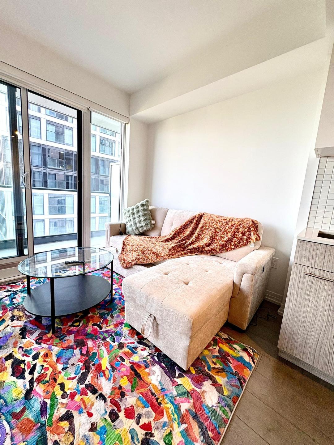 Maison Blanche – 2BR Luxury w/ City Views